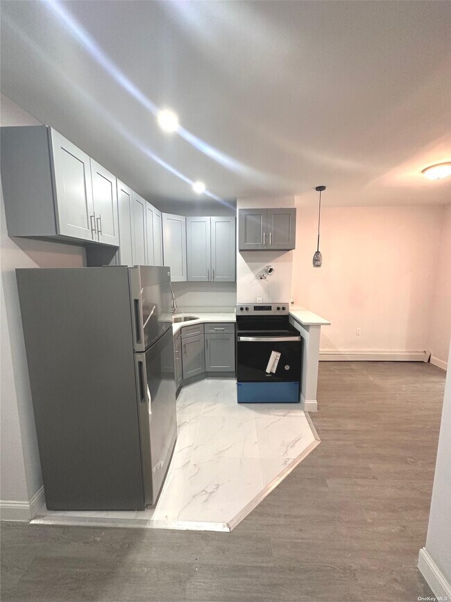 Foto del edificio - 216-30 99th Ave