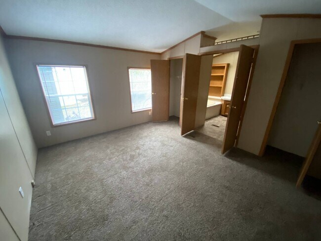 Foto del edificio - 4184 Bickel St