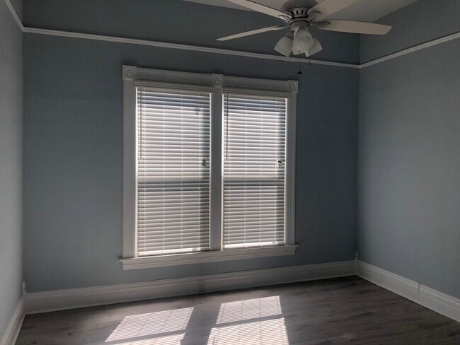 Foto del edificio - 717 Monterey St