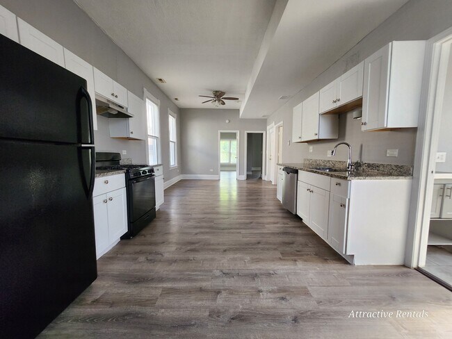 Foto del edificio - 1350 E 76th St