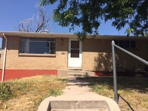 Building Photo - 1255 Yates St