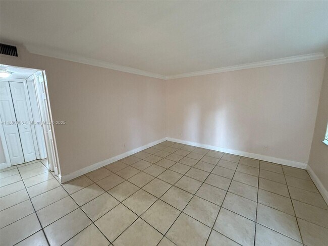 Foto del edificio - 4732 SW 33rd Ave