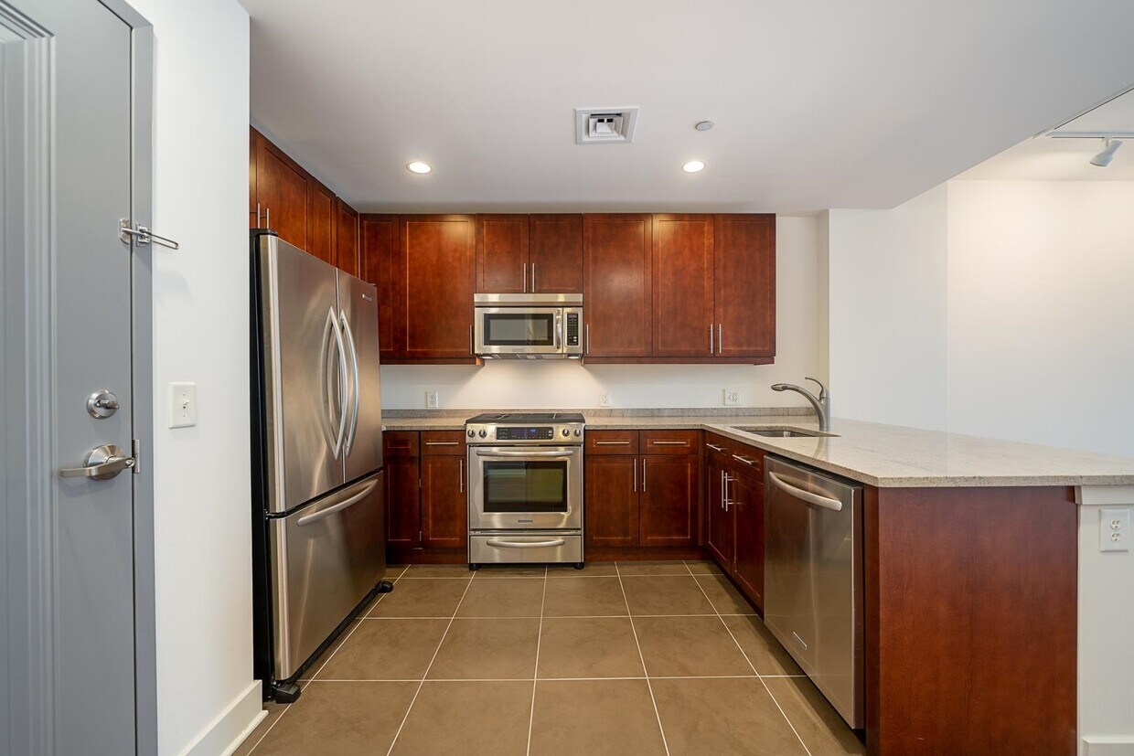 201 Marin Blvd Unit 818, Jersey City, NJ 07302 Condo for Rent in