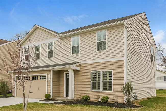 Building Photo - 4151 Swallowfield St