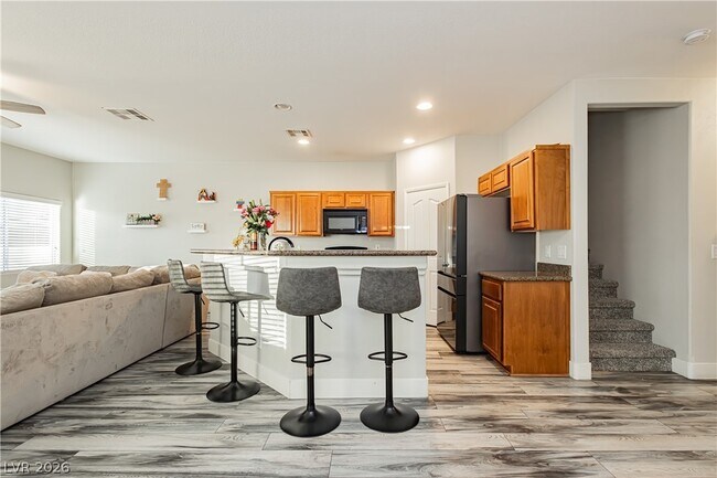 Foto del edificio - 6661 Lookout Lodge Ln