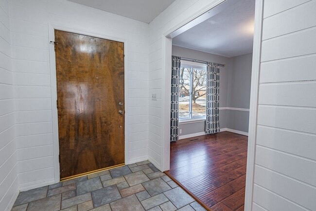 Foto del edificio - 3 Bed 2.5 Bath Springfield, MO