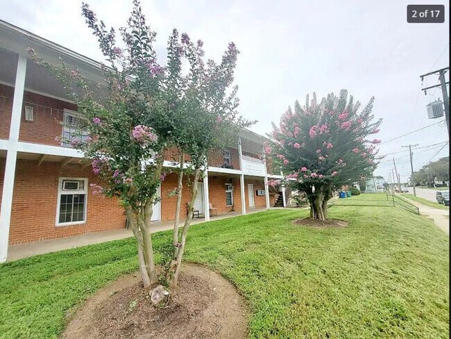 Foto del edificio - 416 S West St