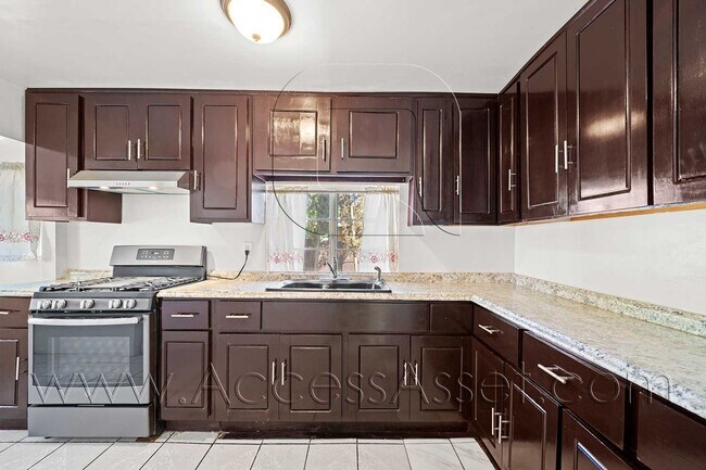 Foto del edificio - Charming 3 Bed/1.5 Bath In The Heart Of La...