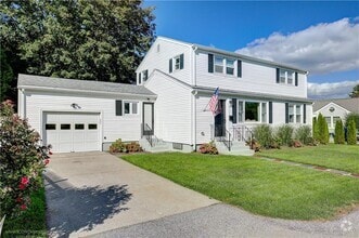 Building Photo - 18 Sylvan Ter