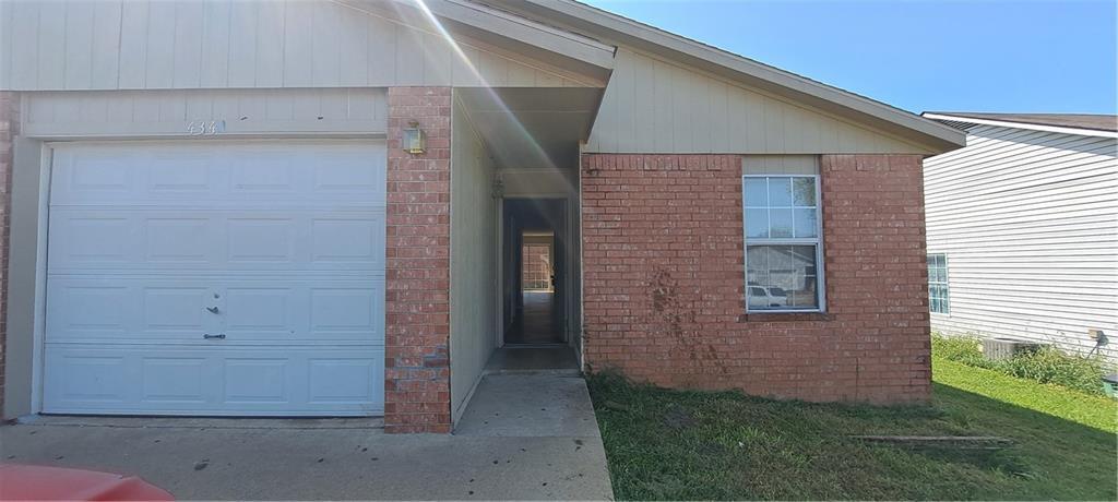 Primary Photo - 4349 W Bluebird St