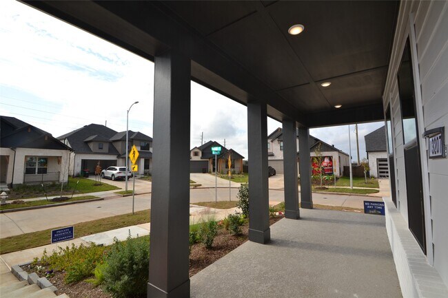 Foto del edificio - 3207 Kindred Wy