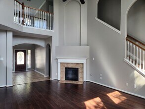 Building Photo - 20676 Oakhurst Meadows Dr