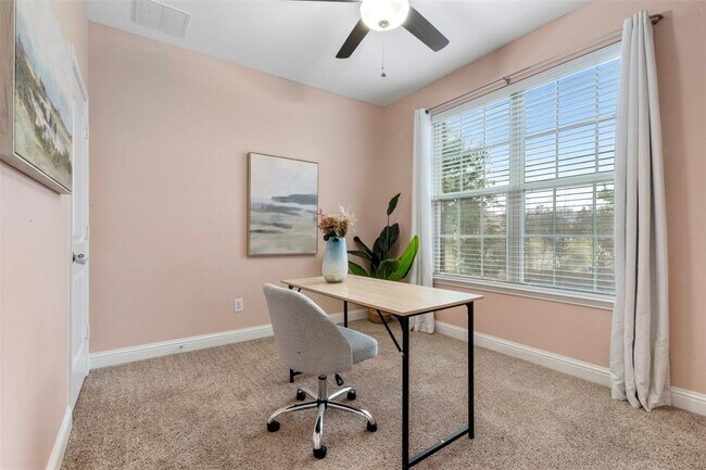 Building Photo - 102 Blossom Terrace Ln