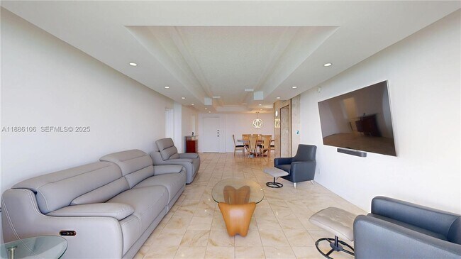 Foto del edificio - 3140 S Ocean Dr