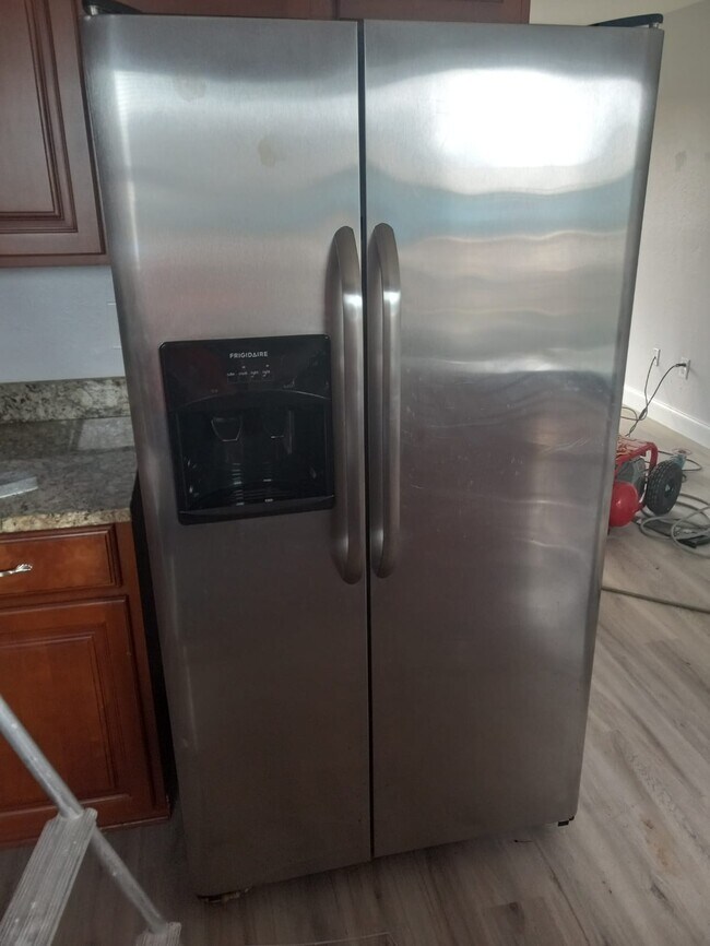 Foto del edificio - 501 NE 24th Pl