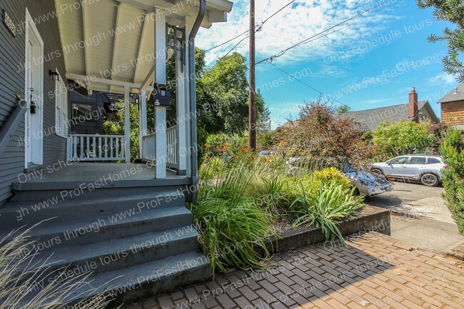 Photo - 4626 NE 29th Ave House