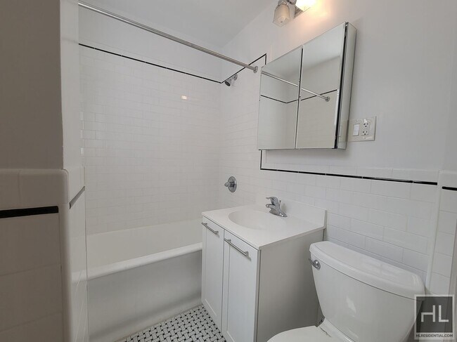 Foto del edificio - West 45th Street – Charming Studio in Prim...