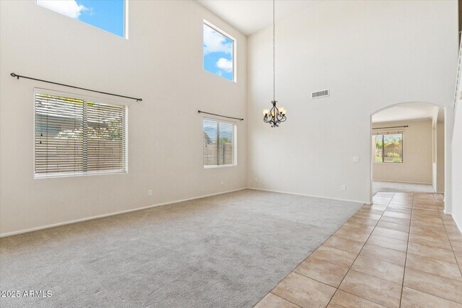 Foto del edificio - 24411 N 27th St