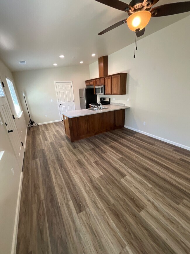 Foto del edificio - 1691 Windsor Ave