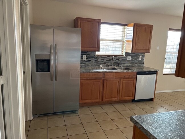 Building Photo - 3709 Frigate Dr