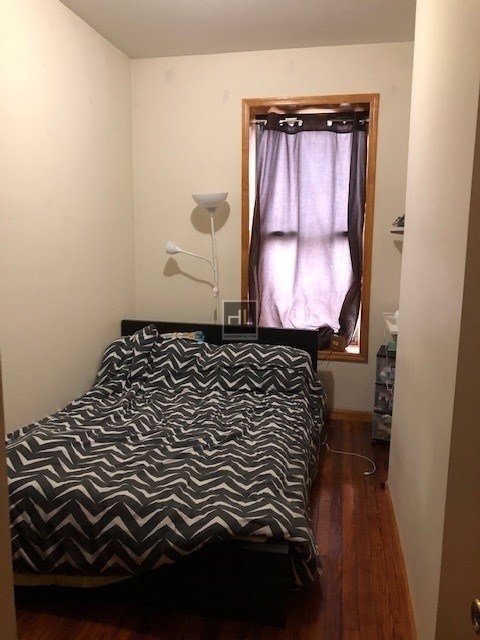 Building Photo - Great NO FEE Two Bedroom in Astoria, NY