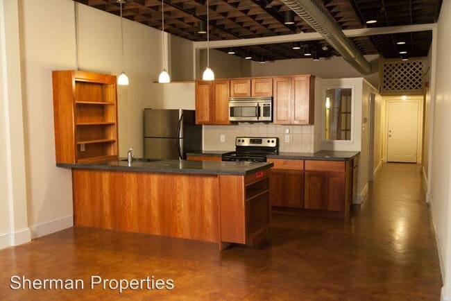 Building Photo - 3502 Scotts Ln