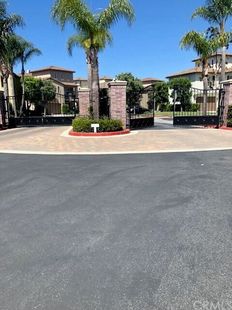 Foto del edificio - 7305 Arcadia Dr