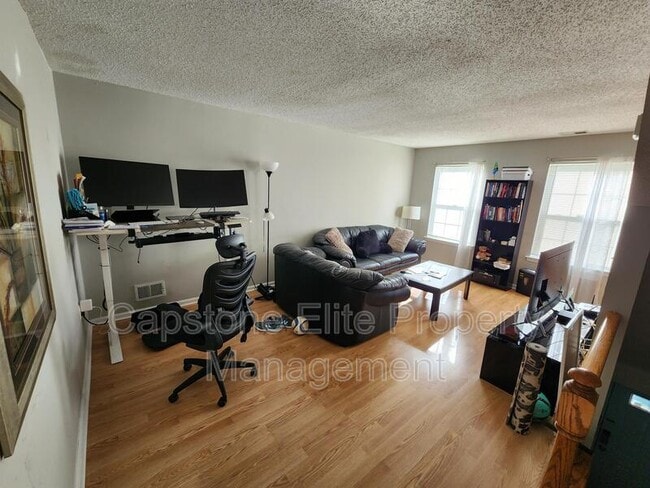 Foto del edificio - 268 Matthews Drive