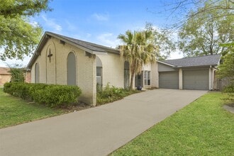 Building Photo - 16310 Cavendish Dr