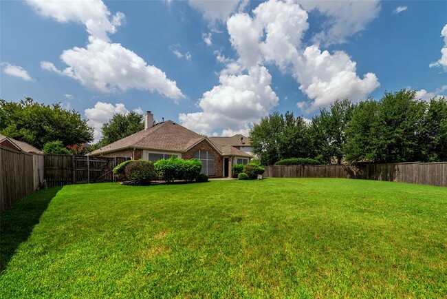 Building Photo - 2717 Dunbar Dr