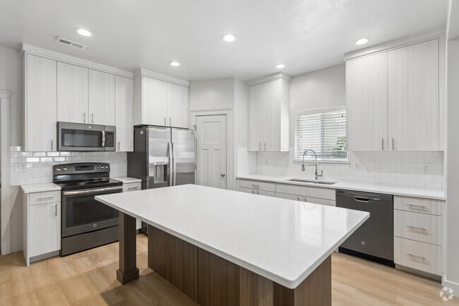 Interior Photo - The Cove at Pleasant View