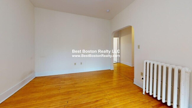 Building Photo - 91 Trowbridge St