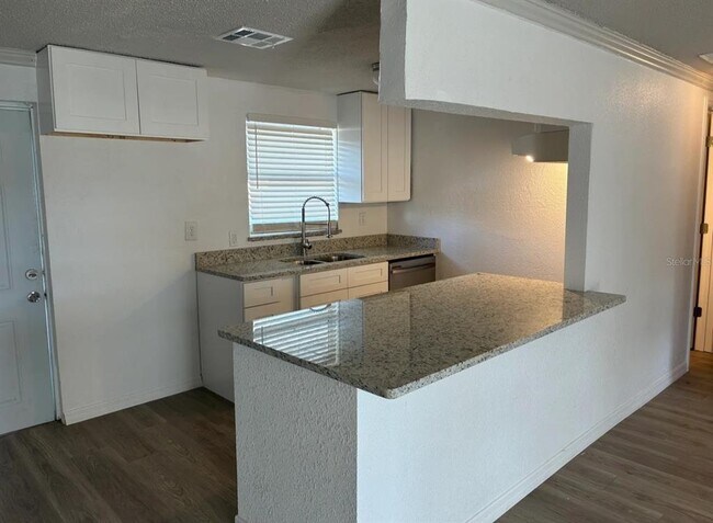 Foto del edificio - 2620 E 33rd Ave