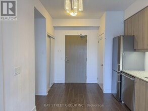 Building Photo - 7 Kenaston Gardens