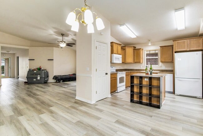 Building Photo - Welcome to this radiant and exquisite home...