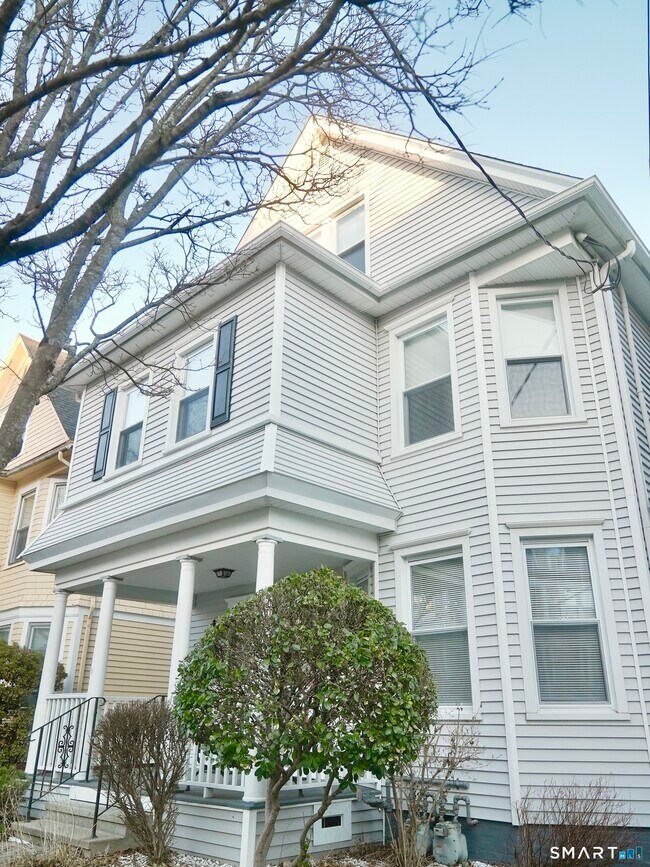 Building Photo - 37 Pardee Pl