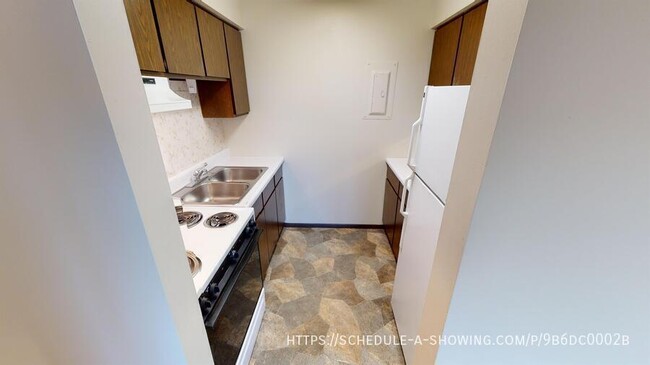 Building Photo - 405 E Park-34