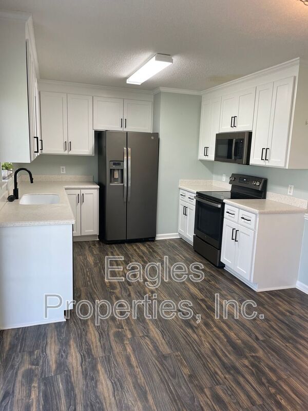 Foto del edificio - 104 Jordan Bluff Pl