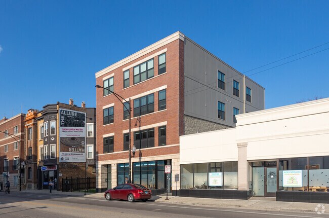 Building Photo - 2611 N Halsted St