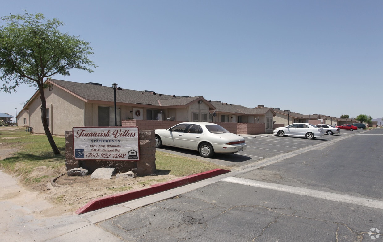 Primary Photo - Tamarisk Villas Apartments
