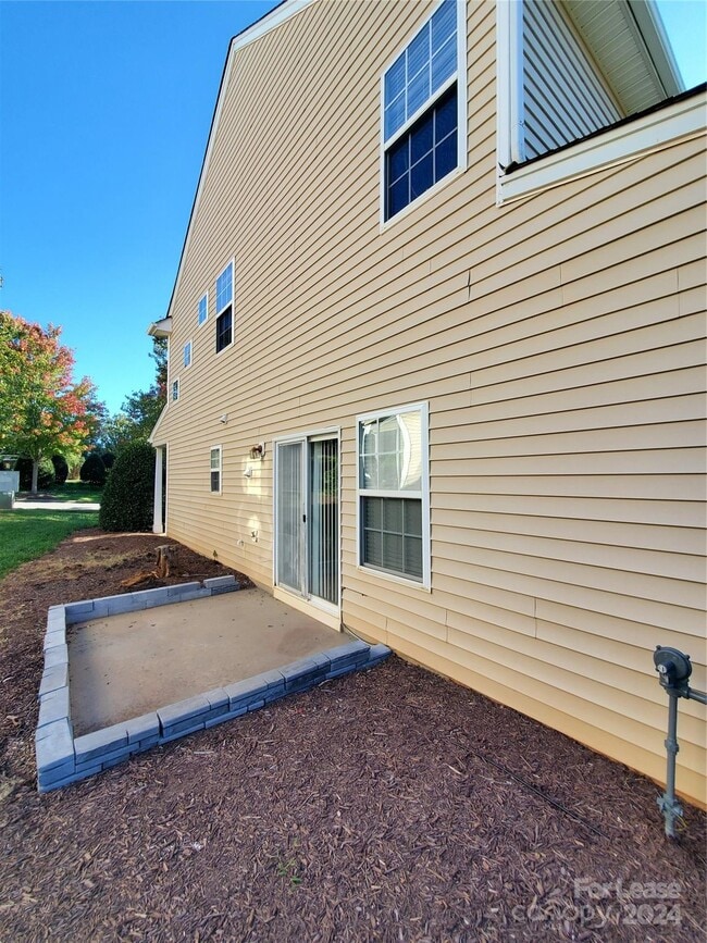 Building Photo - 10454 Trolley Run Dr