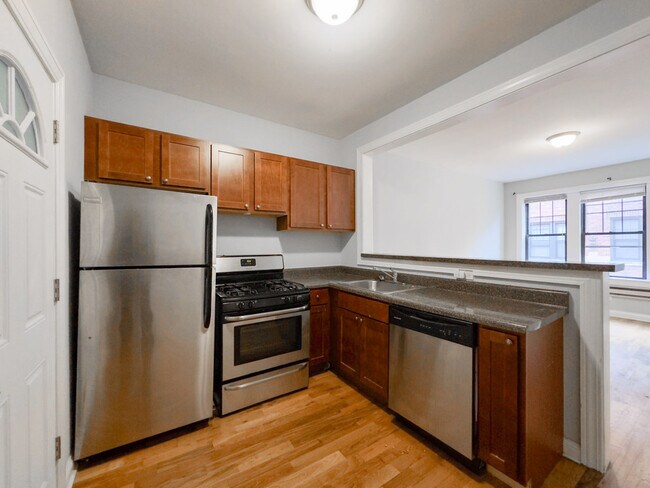 Foto del edificio - 4424 N Wolcott Ave