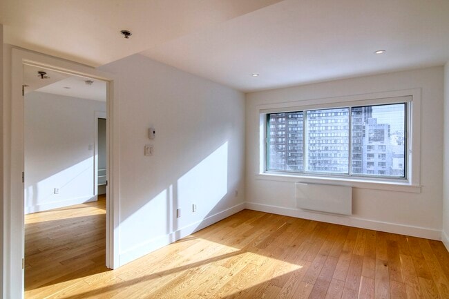 Building Photo - 3455 Rue Aylmer