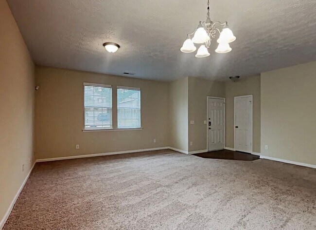 Foto del edificio - 2722 Dayview Ln