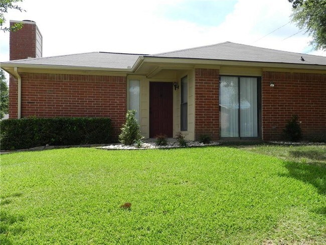 Building Photo - 1801 W Spring Creek Pkwy