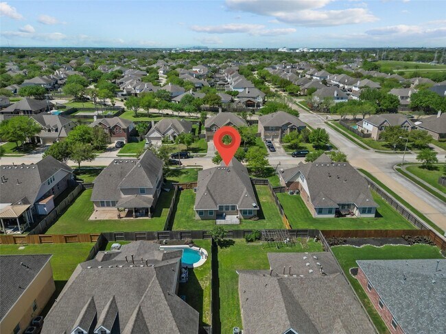 Building Photo - 803 Arlington Pointe Dr