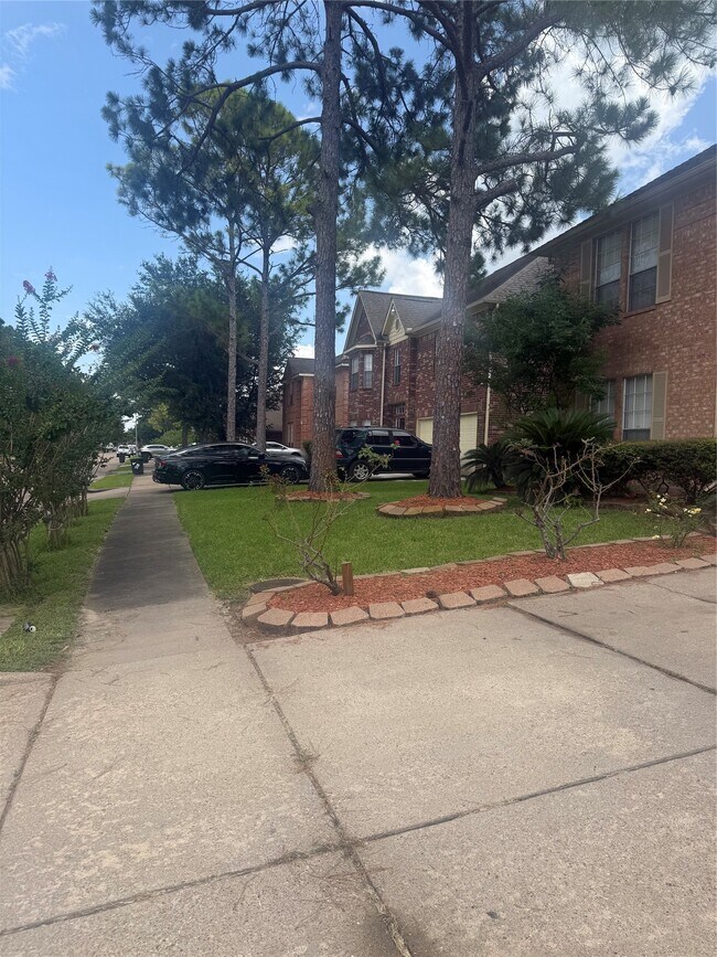 Foto del edificio - 13719 Ortega Ln