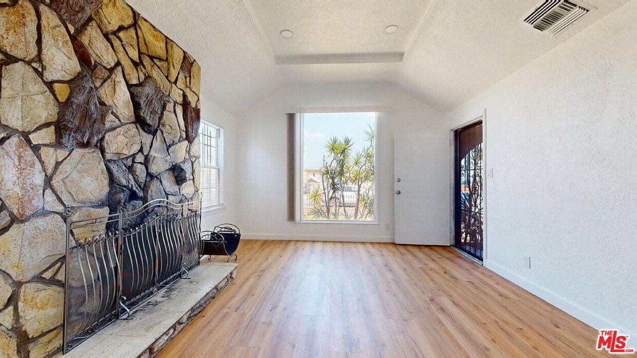 Foto principal - 7707 Harvard Blvd