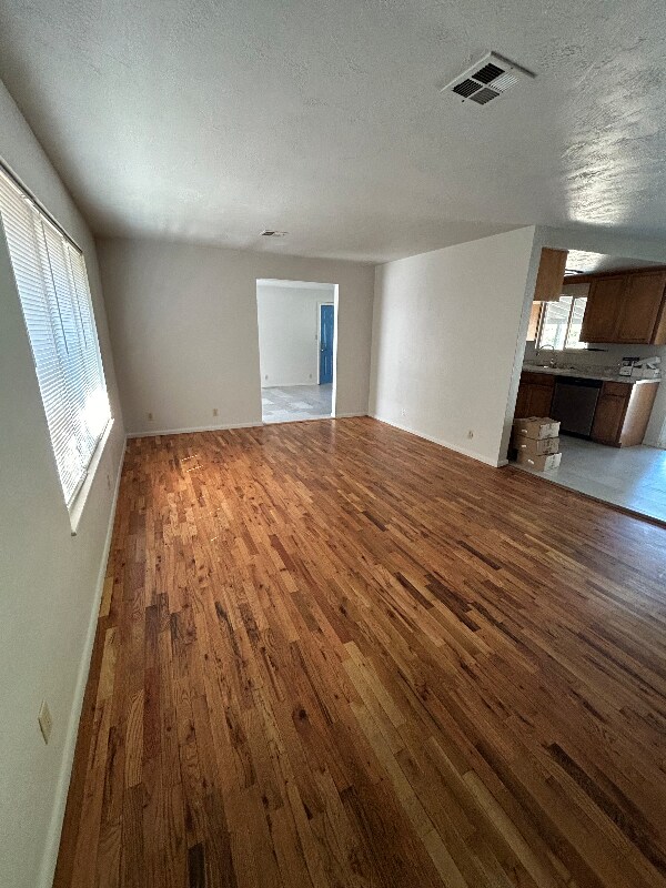Building Photo - 1270 Corona Ave