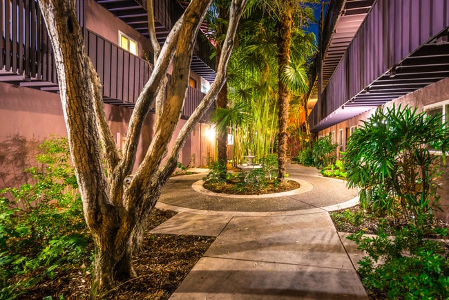 Creekside Park Apartments - Santa Rosa, CA | Apartments.com